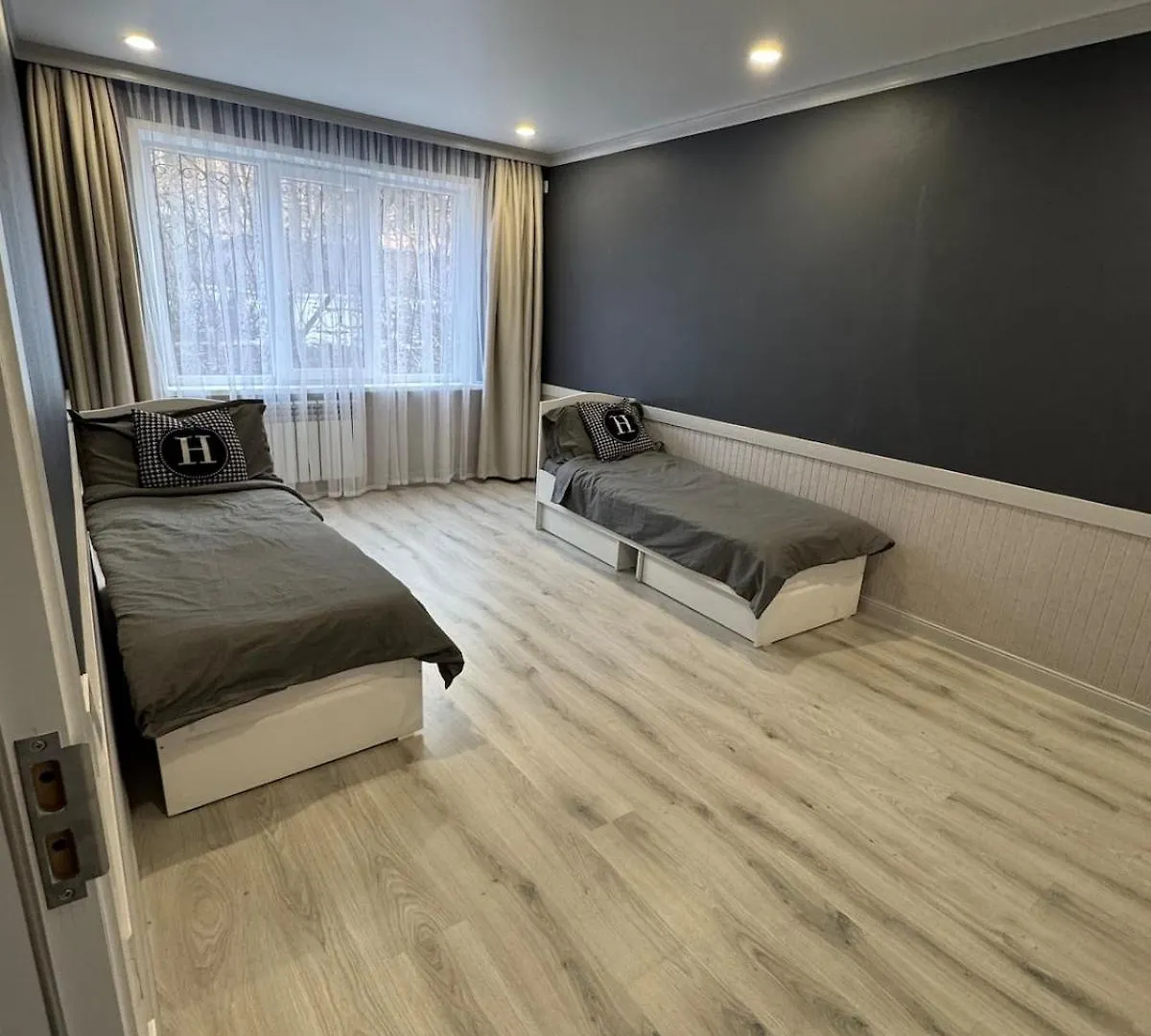 Hamdans Apartment Almaty